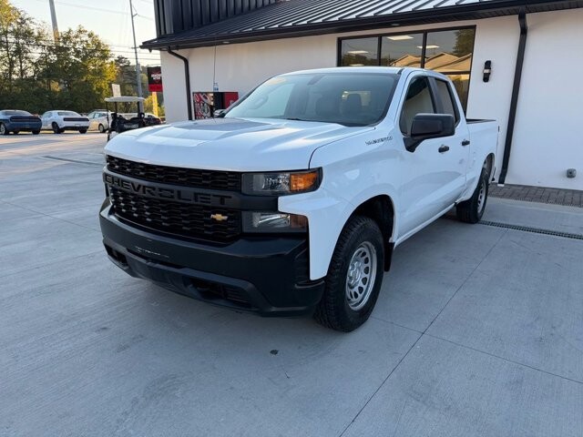 2020 Chevrolet Silverado 1500 in Knoxville, TN 37920 - 18089359 5