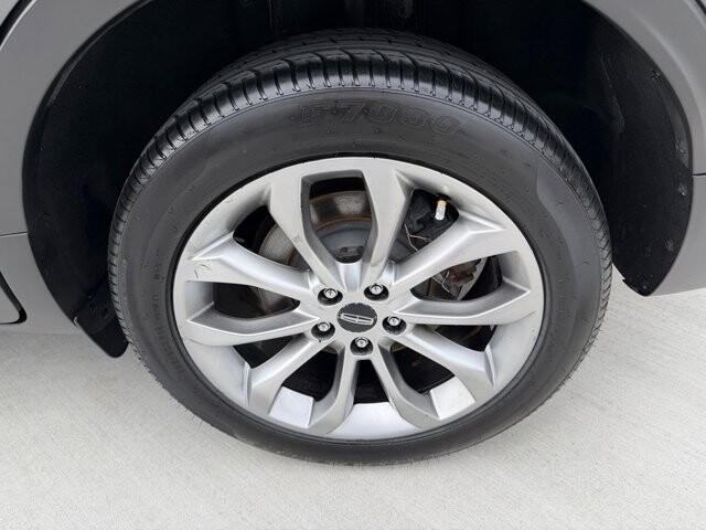 2018 Lincoln MKC in Knoxville, TN 37920 - 18089361 28