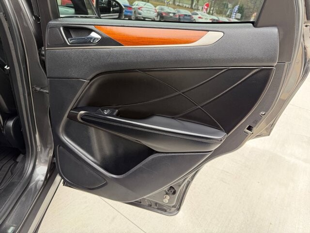 2018 Lincoln MKC in Knoxville, TN 37920 - 18089361 9