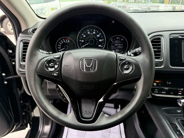 2016 Honda HR-V in Knoxville, TN 37920 - 18089363 17