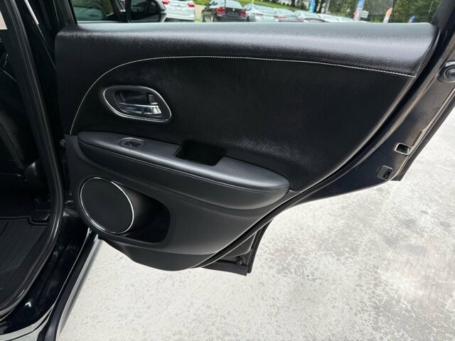 2016 Honda HR-V in Knoxville, TN 37920 - 18089363 9