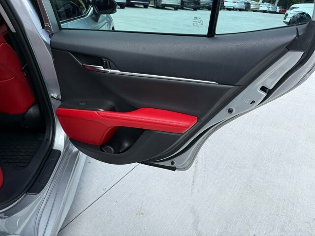 2022 Toyota Camry in Knoxville, TN 37920 - 18089365 9