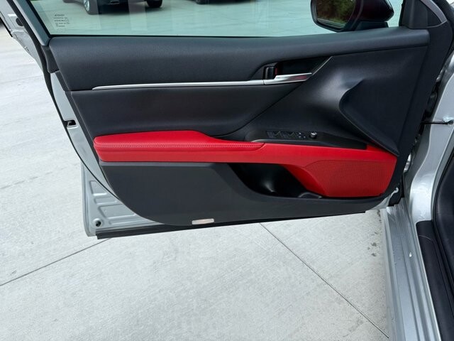 2022 Toyota Camry in Knoxville, TN 37920 - 18089365 6