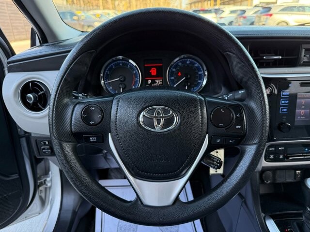 2018 Toyota Corolla in Knoxville, TN 37920 - 18089367 16