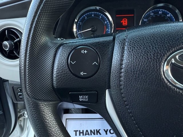 2018 Toyota Corolla in Knoxville, TN 37920 - 18089367 17