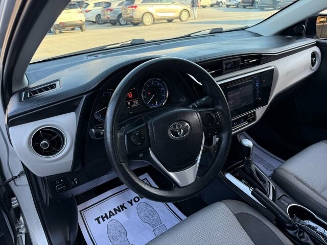 2018 Toyota Corolla in Knoxville, TN 37920 - 18089367 9