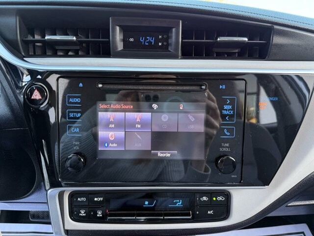 2018 Toyota Corolla in Knoxville, TN 37920 - 18089367 19