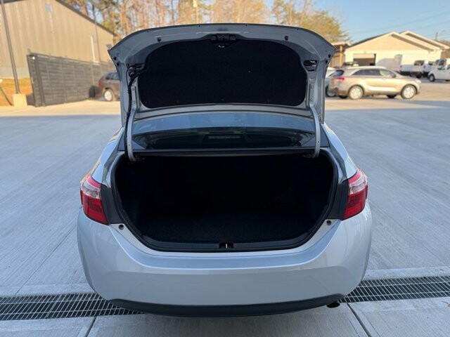 2018 Toyota Corolla in Knoxville, TN 37920 - 18089367 28