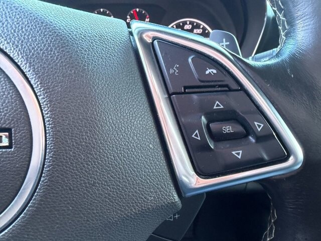 2018 Chevrolet Camaro in Knoxville, TN 37920 - 18089370 17