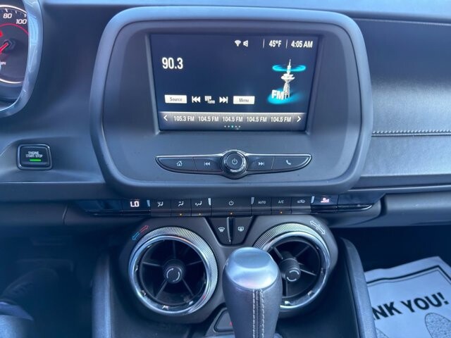 2018 Chevrolet Camaro in Knoxville, TN 37920 - 18089370 20