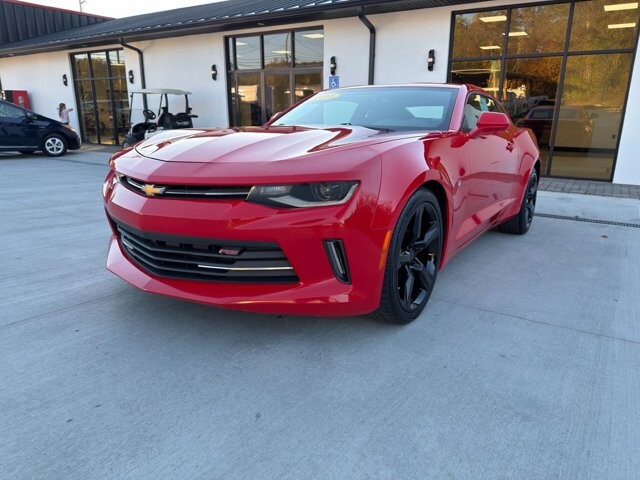 2018 Chevrolet Camaro in Knoxville, TN 37920 - 18089370 5