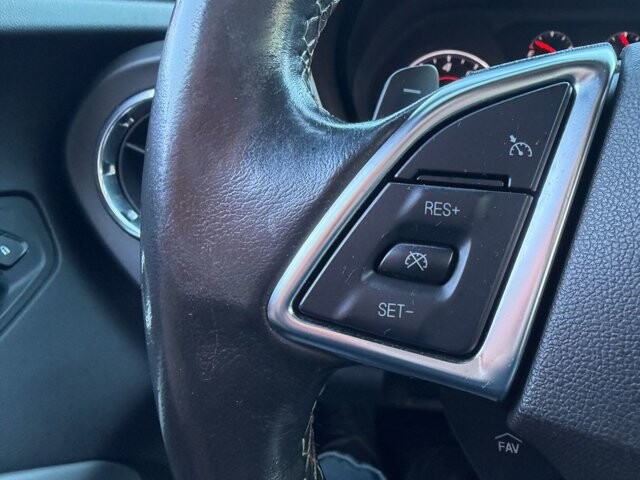 2018 Chevrolet Camaro in Knoxville, TN 37920 - 18089370 15