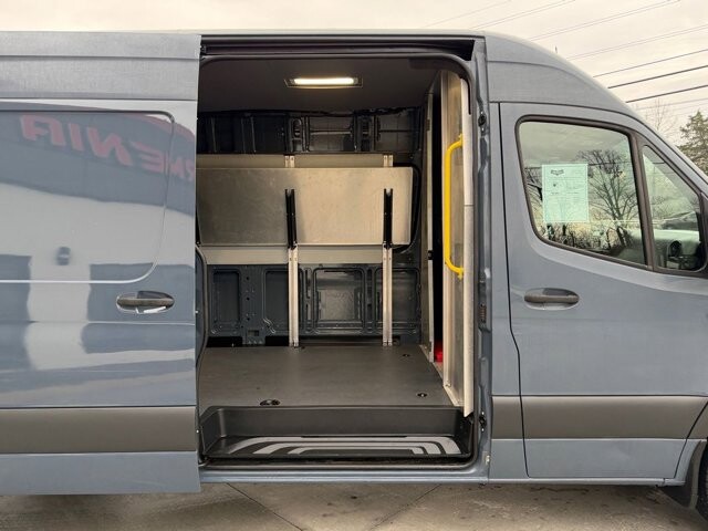 2019 Mercedes-Benz Sprinter in Knoxville, TN 37920 - 18089371 10