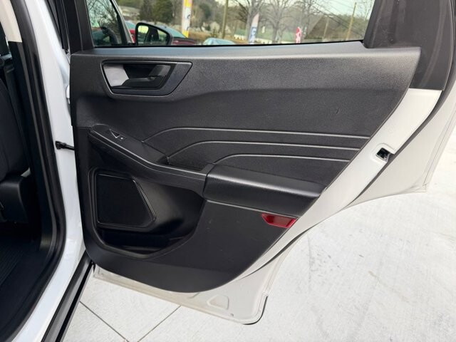 2022 Ford Escape in Knoxville, TN 37920 - 18089372 9