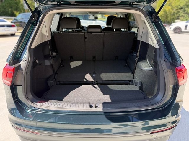 2019 Volkswagen Tiguan in Knoxville, TN 37920 - 18089376 9