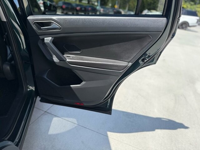 2019 Volkswagen Tiguan in Knoxville, TN 37920 - 18089376 10