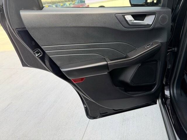 2021 Ford Escape in Knoxville, TN 37920 - 18089377 24