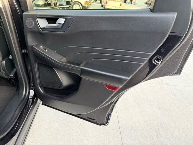 2021 Ford Escape in Knoxville, TN 37920 - 18089377 26