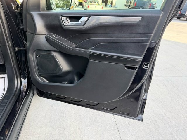 2021 Ford Escape in Knoxville, TN 37920 - 18089377 25