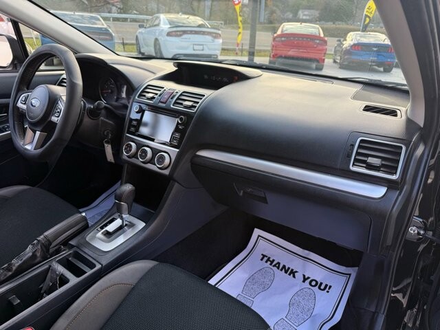 2017 Subaru Crosstrek in Knoxville, TN 37920 - 18089380 12