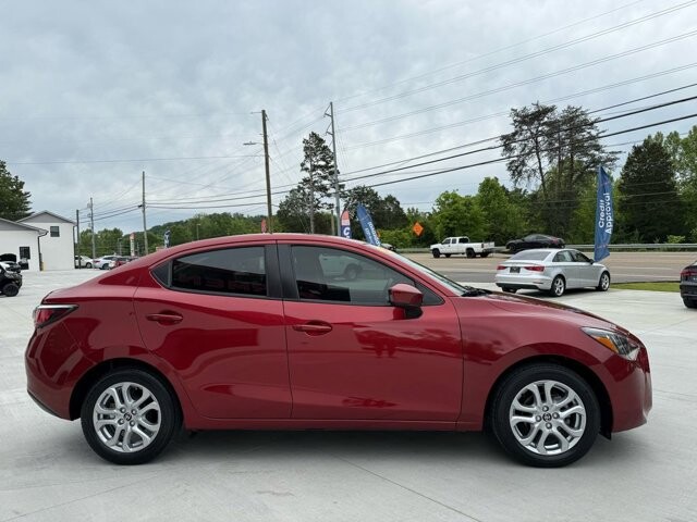 2018 Toyota Yaris in Knoxville, TN 37920 - 18089382 6