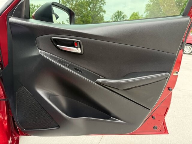 2018 Toyota Yaris in Knoxville, TN 37920 - 18089382 26