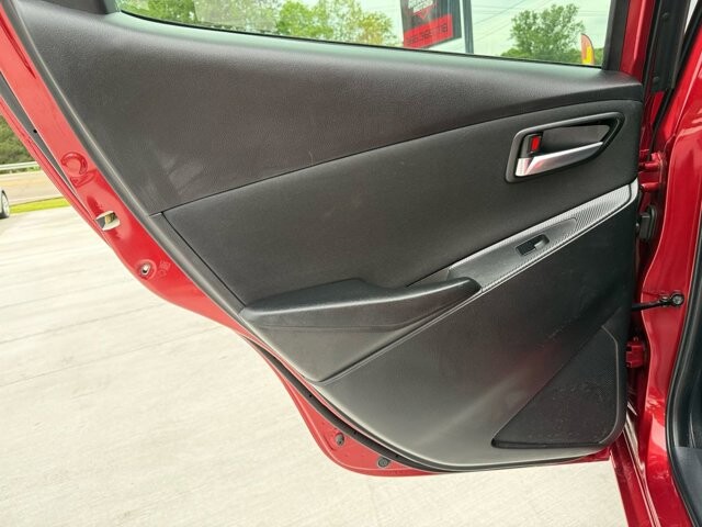 2018 Toyota Yaris in Knoxville, TN 37920 - 18089382 25