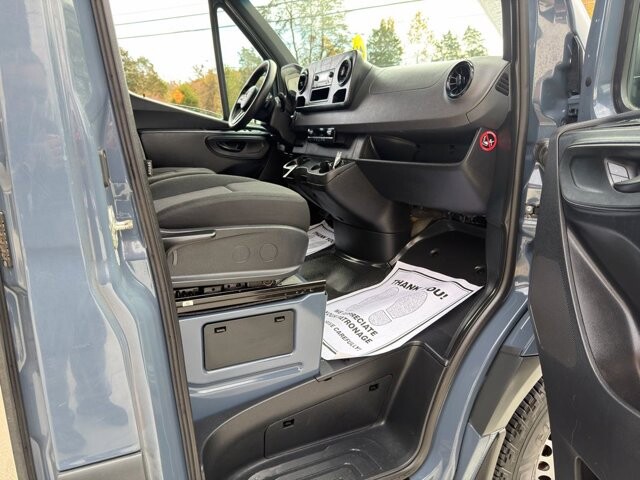 2021 Mercedes-Benz Sprinter in Knoxville, TN 37920 - 18089384 16