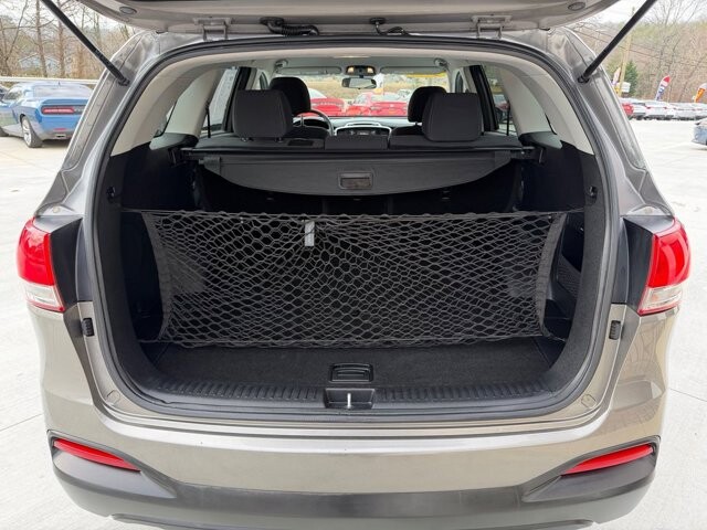 2018 Kia Sorento in Knoxville, TN 37920 - 18089385 8