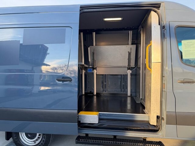 2019 Mercedes-Benz Sprinter in Knoxville, TN 37920 - 18089386 8