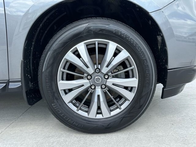 2020 Nissan Pathfinder in Knoxville, TN 37920 - 18089390 28