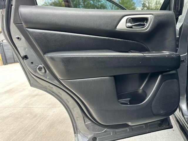 2020 Nissan Pathfinder in Knoxville, TN 37920 - 18089390 6