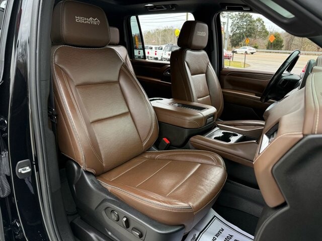 2022 Chevrolet Suburban in Knoxville, TN 37920 - 18089392 15