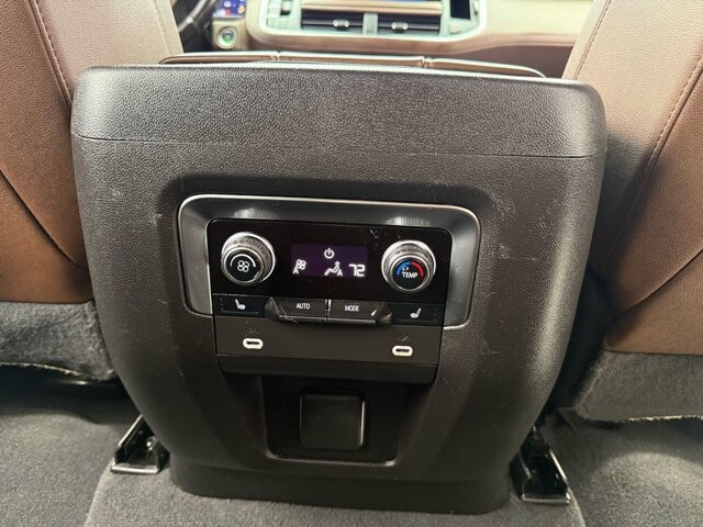 2022 Chevrolet Suburban in Knoxville, TN 37920 - 18089392 17