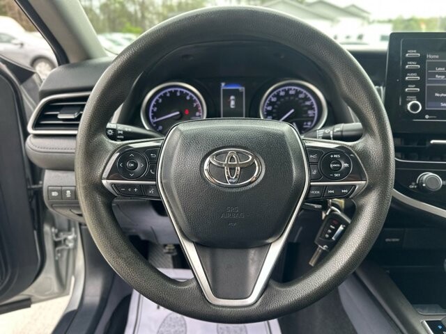 2021 Toyota Camry in Knoxville, TN 37920 - 18089395 17