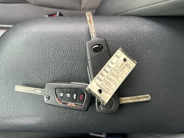 2021 Toyota Camry in Knoxville, TN 37920 - 18089395 24