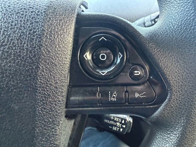 2019 Toyota Prius in Knoxville, TN 37920 - 18089396 19