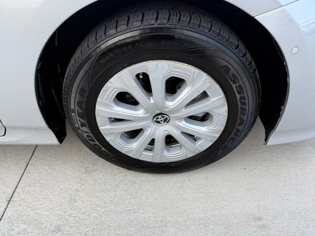 2019 Toyota Prius in Knoxville, TN 37920 - 18089396 27