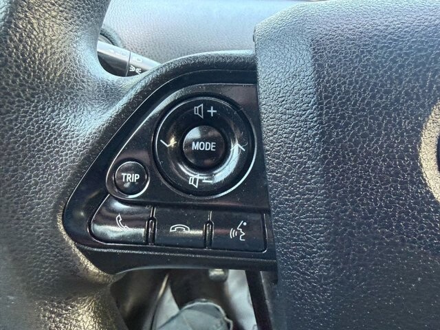 2019 Toyota Prius in Knoxville, TN 37920 - 18089396 18