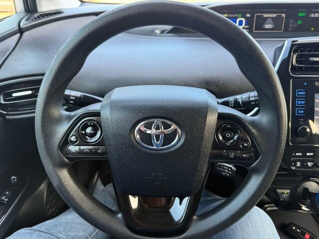 2019 Toyota Prius in Knoxville, TN 37920 - 18089396 17