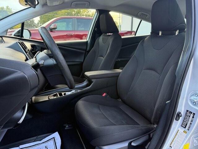 2019 Toyota Prius in Knoxville, TN 37920 - 18089396 14