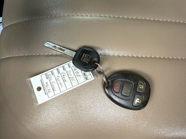 2021 Chevrolet Express 3500 in Knoxville, TN 37920 - 18089397 8