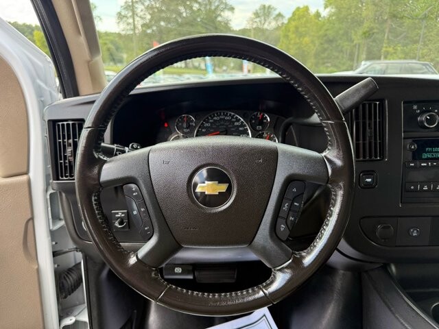 2021 Chevrolet Express 3500 in Knoxville, TN 37920 - 18089397 9