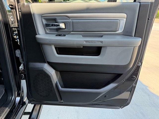 2014 RAM 1500 in Knoxville, TN 37920 - 18089400 9