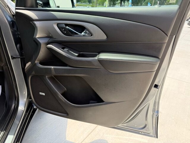 2020 Chevrolet Traverse in Knoxville, TN 37920 - 18089402 10