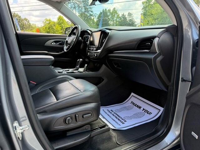 2020 Chevrolet Traverse in Knoxville, TN 37920 - 18089402 16