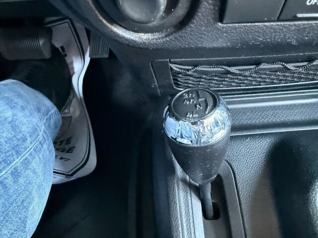 2018 Jeep Wrangler in Knoxville, TN 37920 - 18089406 24