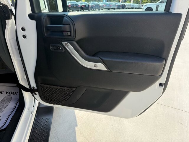 2018 Jeep Wrangler in Knoxville, TN 37920 - 18089406 11