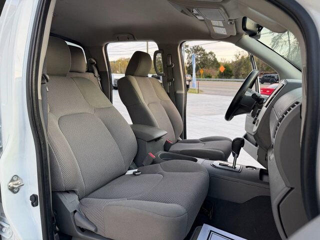 2020 Nissan Frontier in Knoxville, TN 37920 - 18089410 16