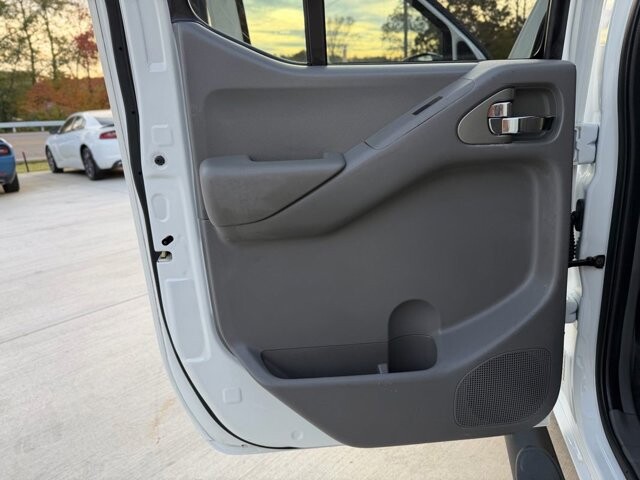 2020 Nissan Frontier in Knoxville, TN 37920 - 18089410 6